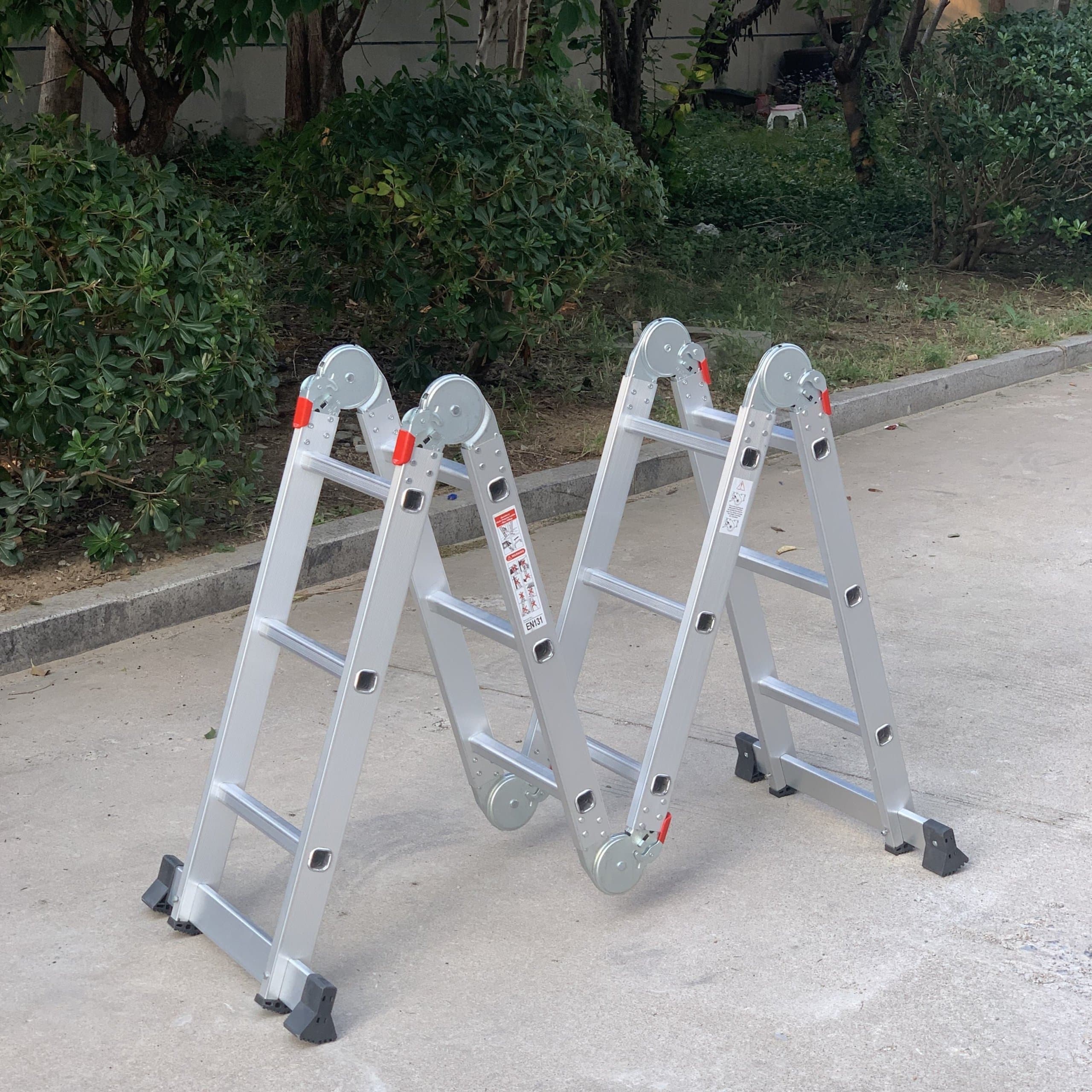Multipurpose Aluminum Scaffold Ladder – 4-in-1 Design with Platform — view 3