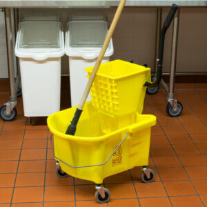 Continental Mop Bucket and Wringer Combo